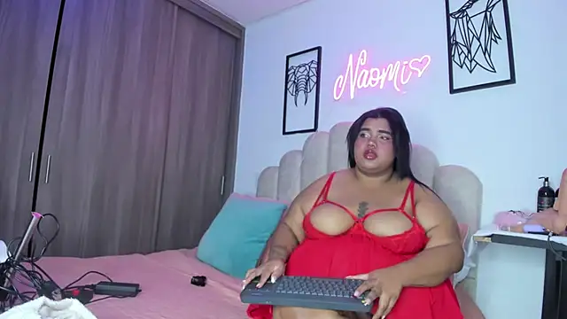 NaomiAsha online show from 05.06.26