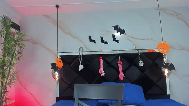 Snapshot of AngelaaCute_ chatting on 10.25.25 AngelaaCute online show from 10.25.25