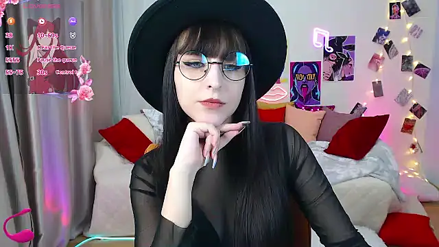 ElsaNeal online show from 01.31.25