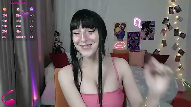 ElsaNeal online show from 02.14.25