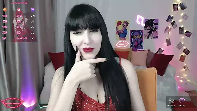 ElsaNeal online show from 02.17.25