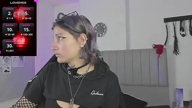 SukiFuyu  online show from 03.06.25