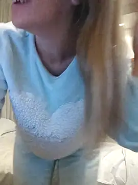 Snapshot of Dark_Angel_22 chatting on 11.11.25 Dark Angel 22 online show from 11.11.25