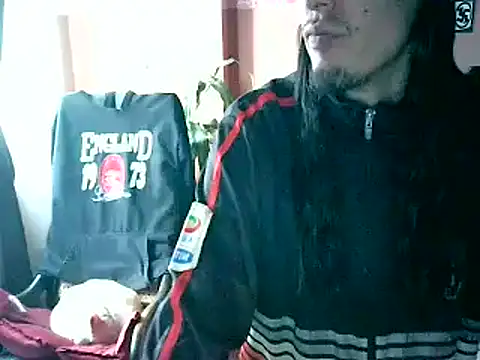 Snapshot of 2mgars chatting on 09.30.25 2mgars online show from 09.30.25