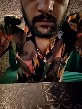 Snapshot of The_Big_Loin_ chatting on 03.20.25 The Big Loin online show from 03.20.25