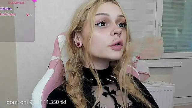 Snapshot of shy_melony chatting on 07.03.26 shy melony online show from 07.03.26
