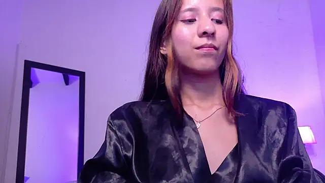 Skinny hottie18 online show from 02.25.25
