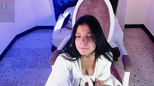 Zoee babygirl online show from 12.10.24