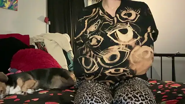 Snapshot of babybimbo chatting on 11.22.25 babybimbo online show from 11.22.25