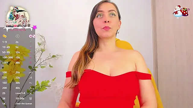 Snapshot of natalie_cowens chatting on 12.29.24 natalie cowens online show from 12.29.24