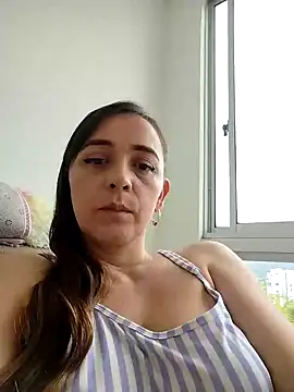 Snapshot of natalie_cowens chatting on 02.01.25 natalie cowens online show from 02.01.25