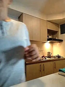 Snapshot of natalie_cowens chatting on 02.13.25 natalie cowens online show from 02.13.25