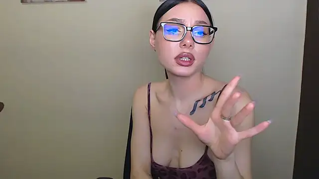 Cutesweetheart online show from 01.20.25