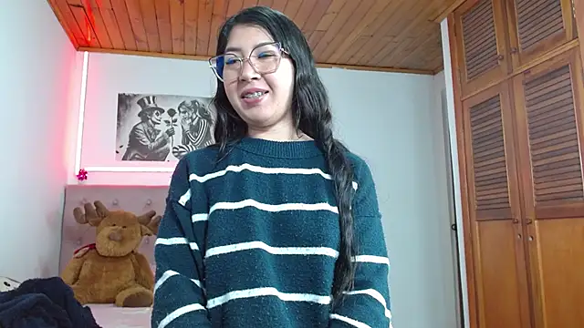 tifanny-squirt online show from 12.03.25