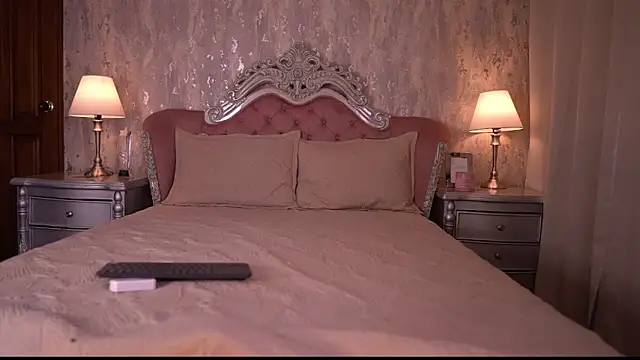 Snapshot of AngelineConnor chatting on 05.15.26 AngelineConnor online show from 05.15.26