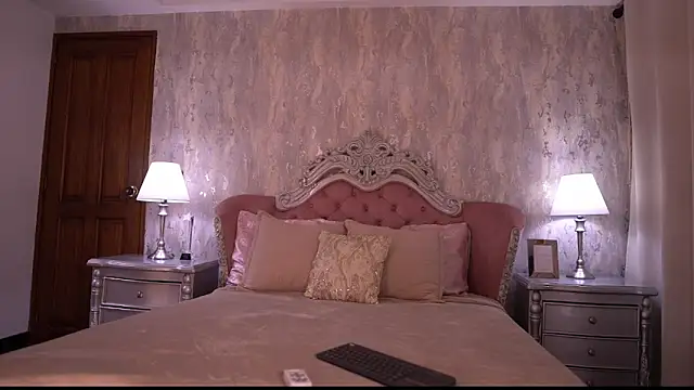 Snapshot of AngelineConnor chatting on 05.27.26 AngelineConnor online show from 05.27.26