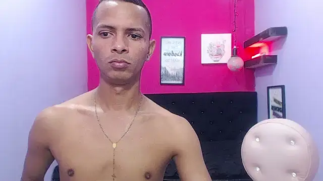 hugecocks hot online show from 05.05.26