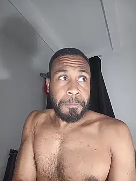 KaelMoreau online show from 11.04.25