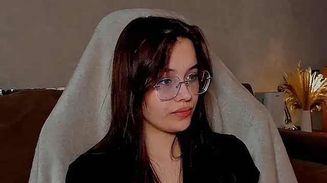  Sweetie  online show from 04.13.26