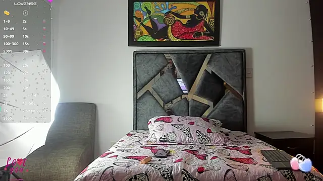 Vahiolet smith online show from 11.04.25