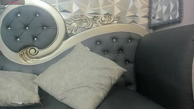 Snapshot of KataleyaStiward chatting on 02.10.25 KataleyaStiward online show from 02.10.25