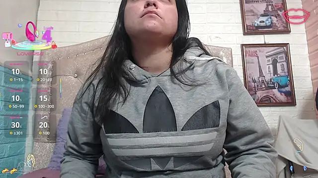 Snapshot of KataleyaStiward chatting on 10.06.25 KataleyaStiward online show from 10.06.25