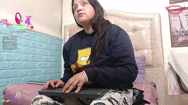 Snapshot of KataleyaStiward chatting on 10.09.25 KataleyaStiward online show from 10.09.25