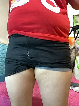 Snapshot of KataleyaStiward chatting on 10.27.25 KataleyaStiward online show from 10.27.25