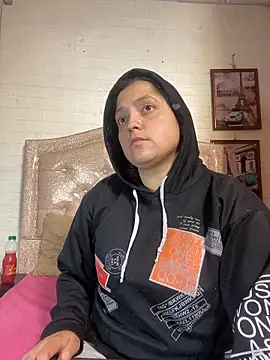 Snapshot of KataleyaStiward chatting on 11.05.25 KataleyaStiward online show from 11.05.25