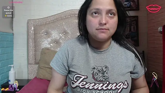 Snapshot of KataleyaStiward chatting on 11.08.25 KataleyaStiward online show from 11.08.25