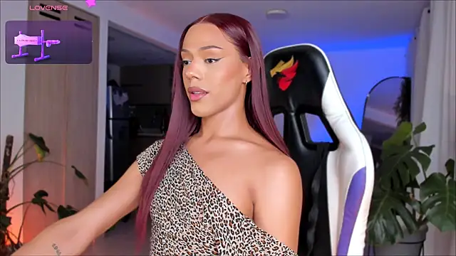 Snapshot of _Miss_Anna_ chatting on 03.25.26 Miss Anna online show from 03.25.26