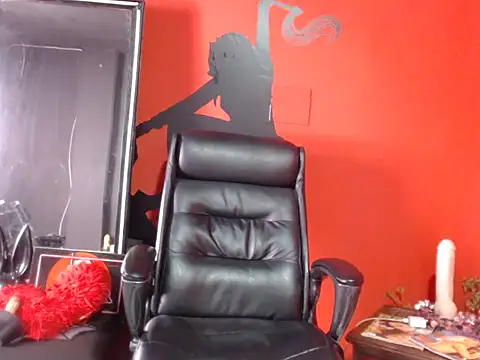 Snapshot of KLOE_PIELL chatting on 02.05.26 KLOE PIELL online show from 02.05.26