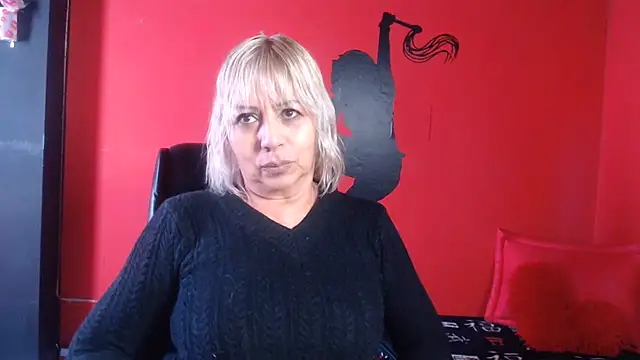 Snapshot of KLOE_PIELL chatting on 06.10.26 KLOE PIELL online show from 06.10.26