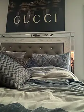 Snapshot of BubbaATL chatting on 04.10.26 BubbaATL online show from 04.10.26