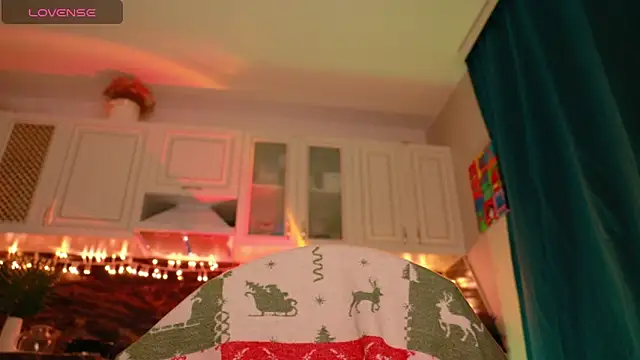 Snapshot of art_Jane chatting on 12.04.24 art Jane online show from 12.04.24