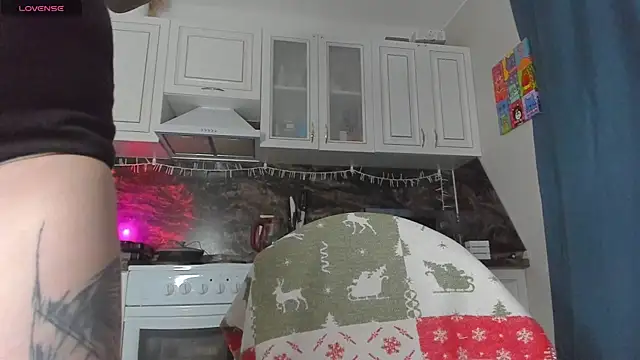 Snapshot of art_Jane chatting on 01.08.25 art Jane online show from 01.08.25