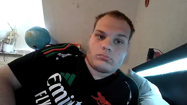 Nicolasjlhkjzl online show from 07.04.26