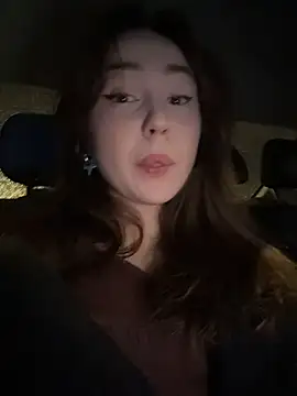 Peachy Dream online show from 12.20.25