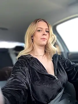 Love Bri online show from 01.12.26