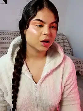 Cleo hills online show from 03.17.25