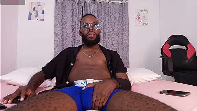 Snapshot of Jacksonking27 chatting on 11.13.25 Jacksonking27 online show from 11.13.25