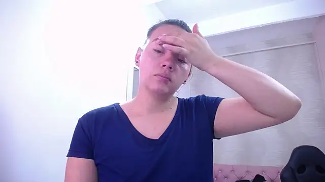 lauraguzman online show from 02.27.25