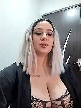 AdelinaJude online show from 02.06.26