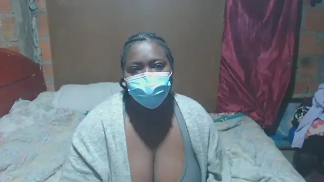 Snapshot of jjannakinky chatting on 10.15.25 jjannakinky online show from 10.15.25