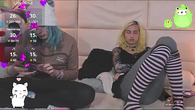 -kisa  online show from 12.18.25