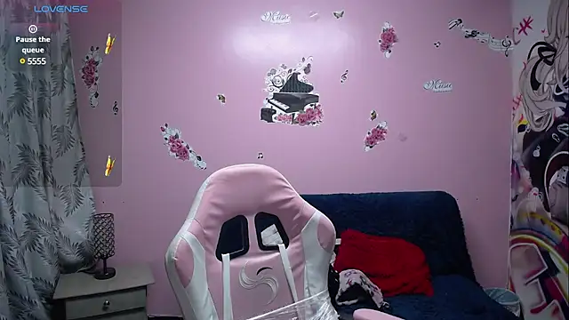 brithany smiith  online show from 01.29.25