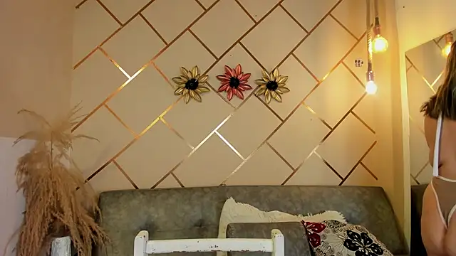 marianeporter   online show from 03.20.26