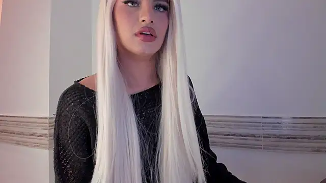 Snapshot of Sophia_Cambpell chatting on 06.20.26 Sophia Cambpell online show from 06.20.26