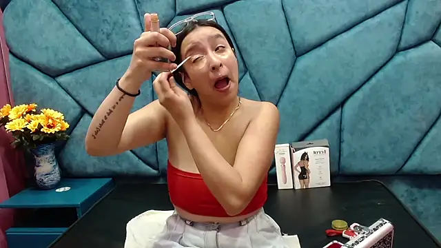 Sarah Hornny online show from 01.28.25