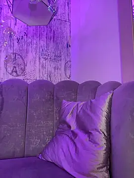 AbyThompson online show from 11.20.25